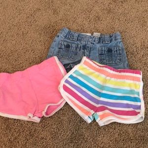 Girls 2t play shorts